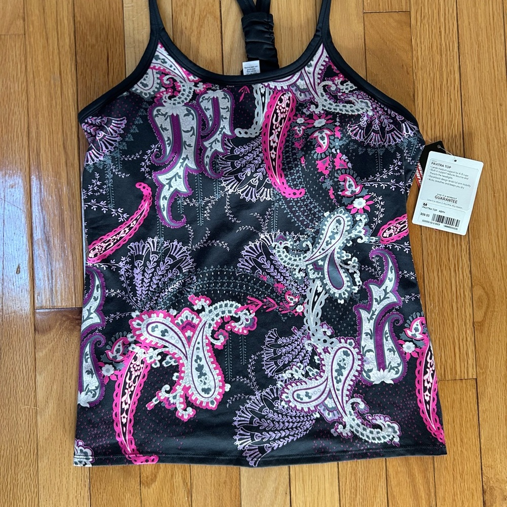 NWT Athleta Pavitra Tank Top with built in bra